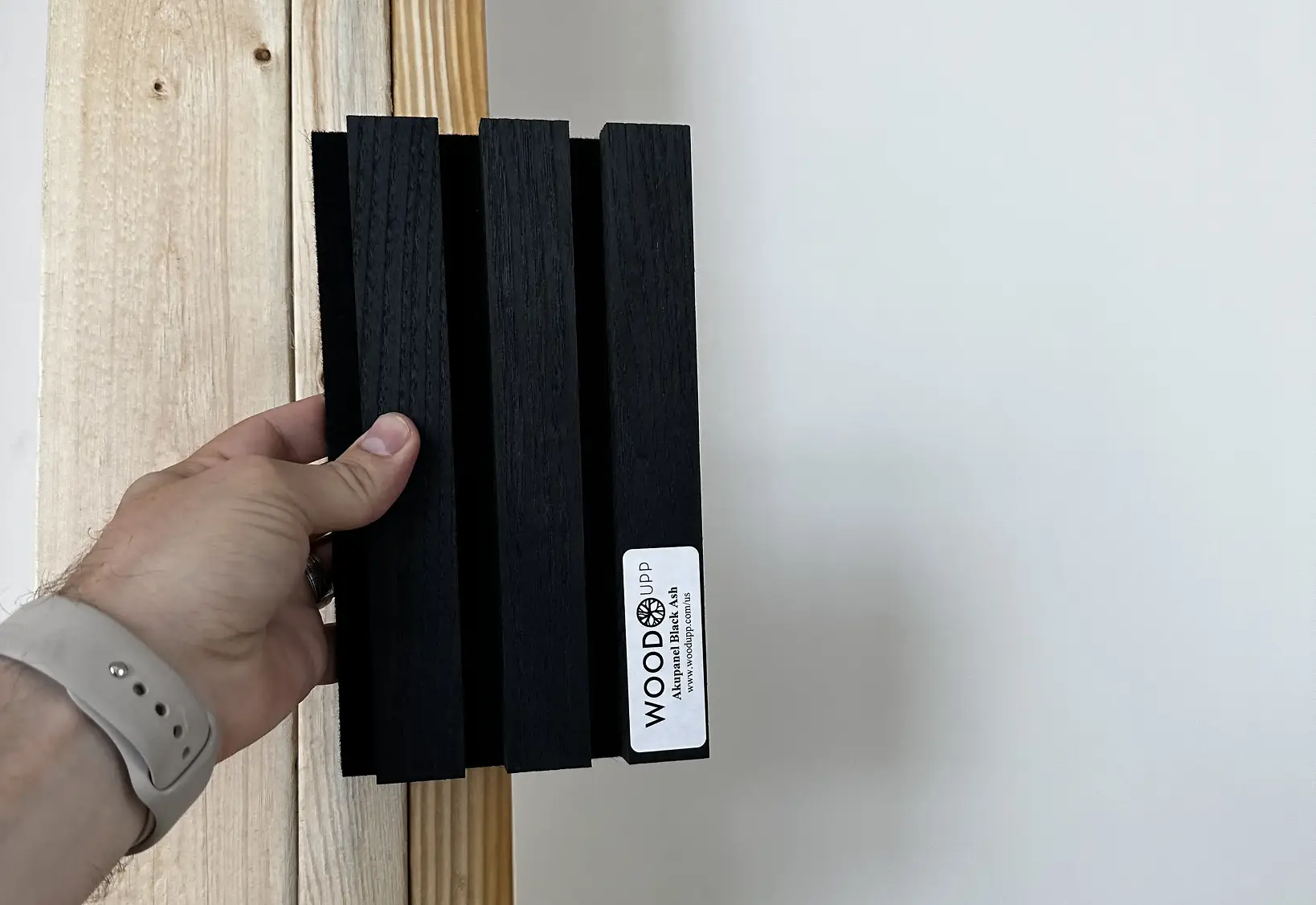 showroom-Wood-Slats-Panels